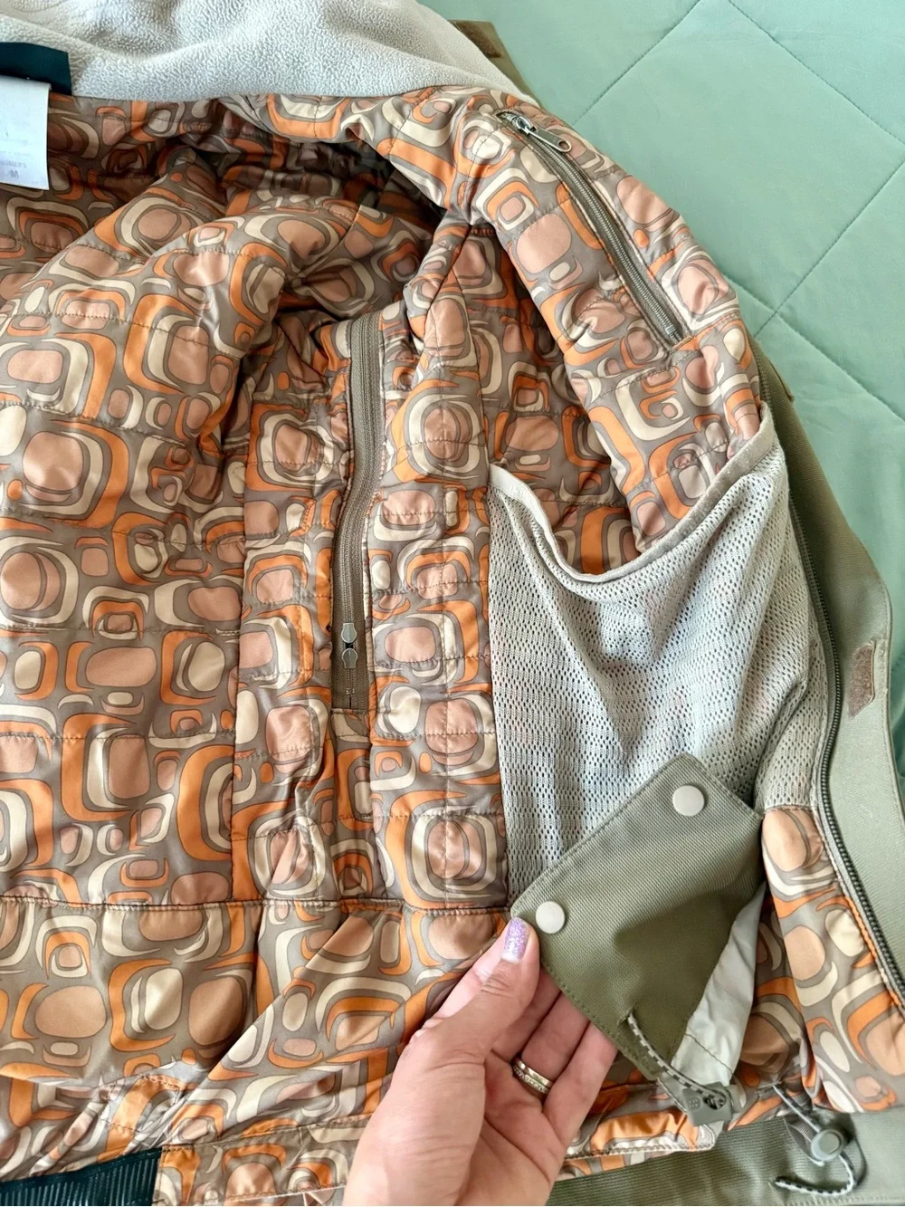 Twilight Bella Swan Patagonia Rubicon Jacket Baseball Scene Brown Size Medium - Picture 7 of 15